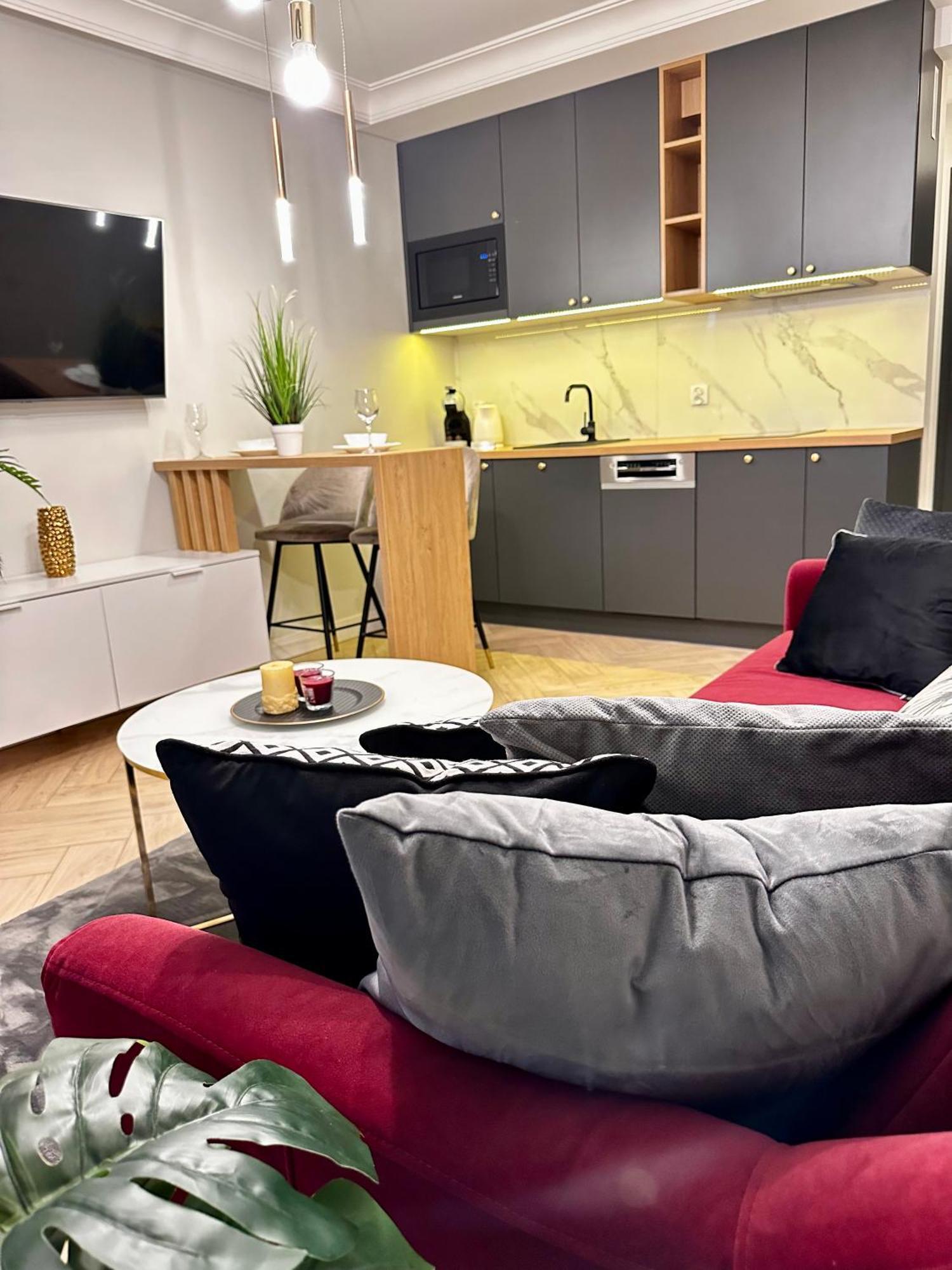 Apartamenty Kielce- Apartament Szmaragd Przy Zalew Kielecki, Faktura, Parking, Centrum المظهر الخارجي الصورة